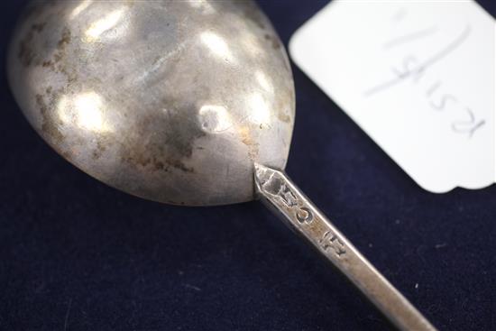 A Charles I unascribed English/Welsh provincial silver seal top spoon, 18.5cm.